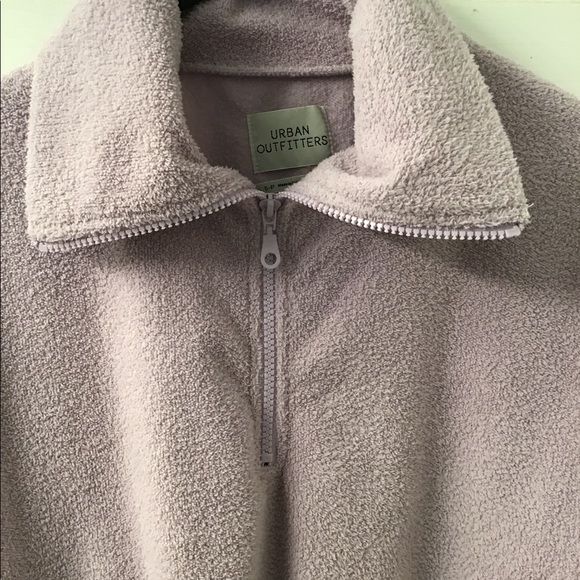 URBAN OUTFITTERS LAVENDER FLEECE PULL OVER S GUC - Picture 3 of 4
